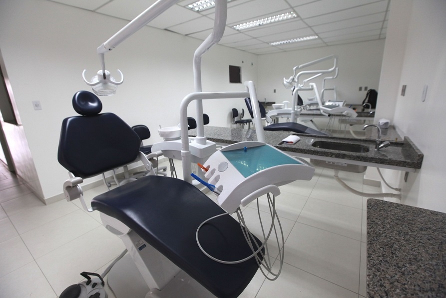 UFS: Clínica odontológica do campus de Largarto entra em funcionamento