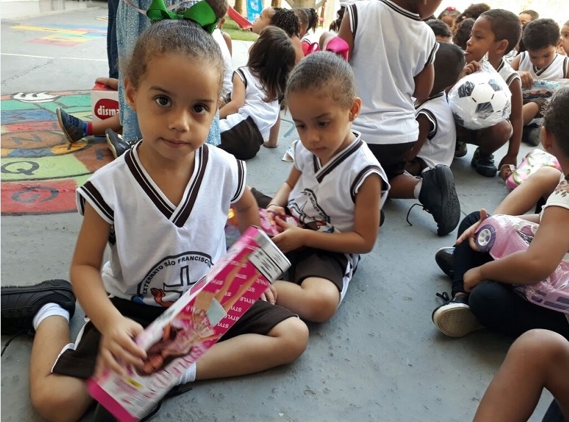 RESPONSABILIDADE SOCIAL | CRO-SE entrega brinquedos às crianças do Externato São Francisco